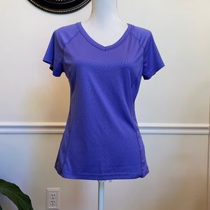 Tek Gear size Medium Top